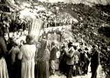 Processione a Vallepietra, vicino ad Anagni